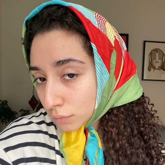 Multi-color scarf - Picture 2 of 4